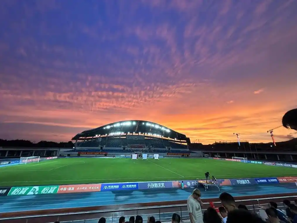 巴基斯坦超 VS 英超